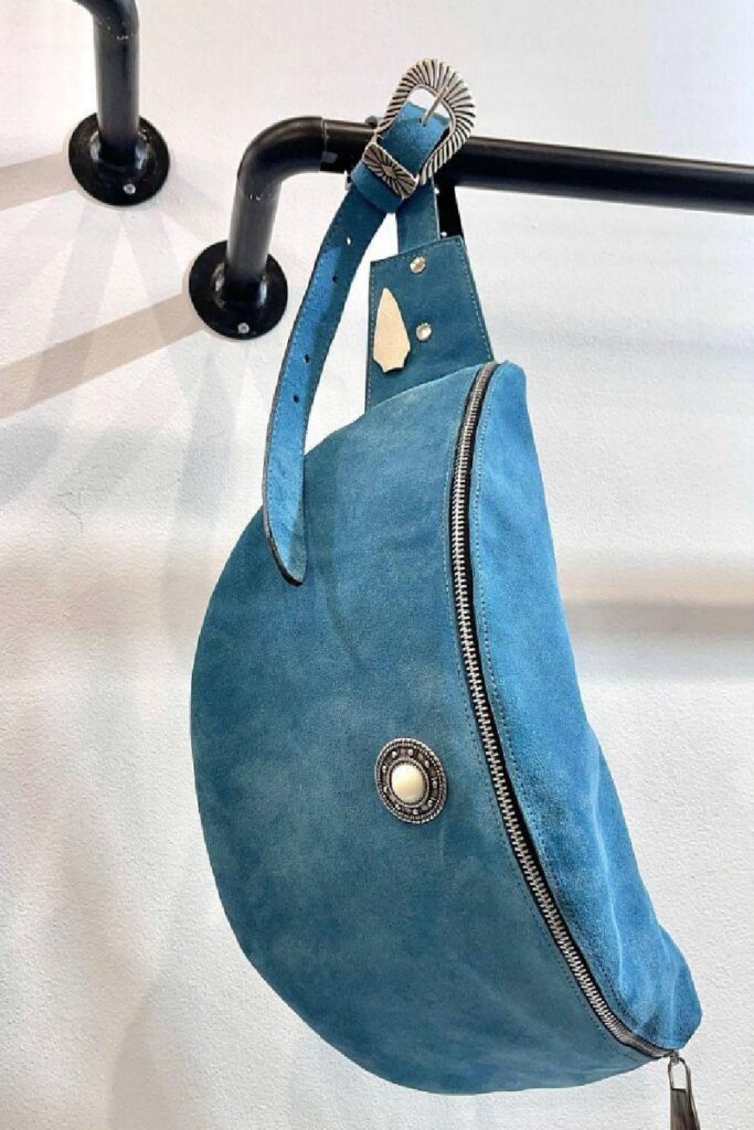 LaVita Handbags Turquoise belt bag
